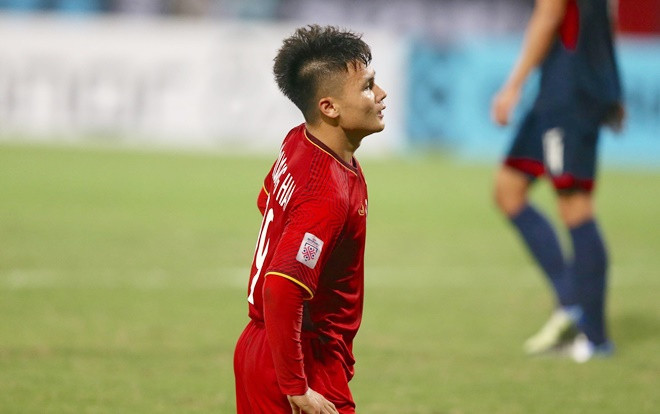 U23 Việt Nam: Quang Hải 'ngủ quên', thầy Park nhớ Văn Toàn - Công Phượng? Ảnh 2