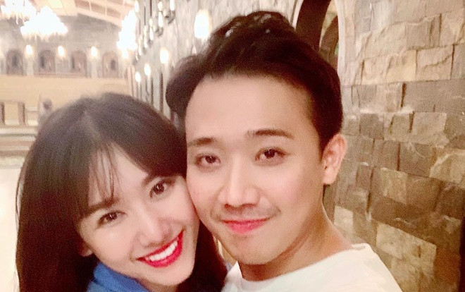 Khoe ảnh đi làm chung với bà xã, Trấn Thành khiến nhiều người phải ghen tị Ảnh 2