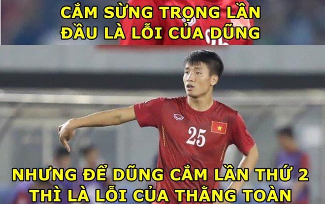 Ảnh chế cực ‘lầy lội’ của các chàng tuyển thủ Việt theo triết lý tình yêu của Miss Hương Giang khiến dân mạng cười nghiêng ngả Ảnh 2