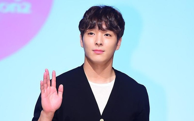 'Cơn lốc' giải nghệ tại showbiz Hàn tiếp tục 'gọi tên' thành viên FT Island: Choi Jong Hoon! Ảnh 2