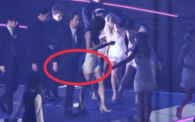 Sốc: Rò rỉ clip Lee Jong Hyun biến thái 'sàm sỡ' vòng 3 của YoonA (SNSD) ngay trên sân khấu Ảnh 2