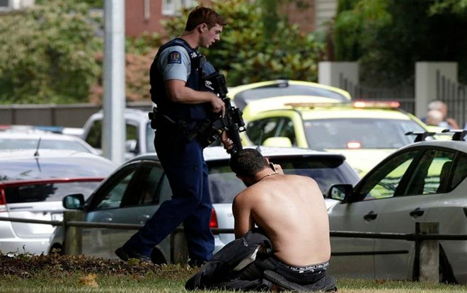 Nhân chứng vụ xả súng kinh hoàng tại New Zealand: 'Thi thể la liệt khắp nơi' Ảnh 2
