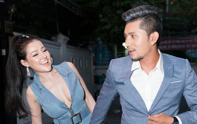 Mẹ Lương Bằng Quang: Ngân 98 đã ăn mặc kín đáo hơn mỗi lần đi ăn cùng gia đình Ảnh 2