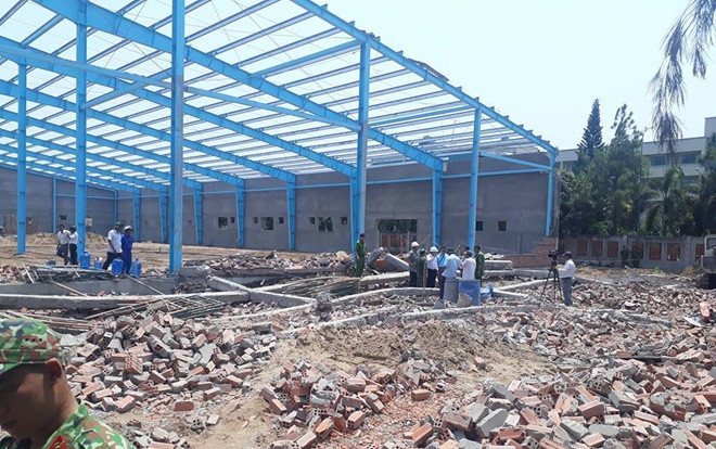 Vụ sập tường khiến 6 người tử vong ở Vĩnh Long: Công ty xây dựng nói gì? Ảnh 2