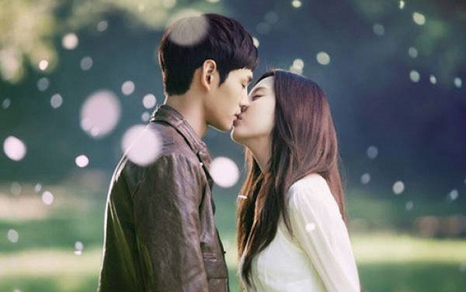 Tranh cãi gắt nhất MXH: Nữ sinh bị đá sau nụ hôn đầu vì bạn trai không thích là 'người dùng lại của thằng khác' Ảnh 2