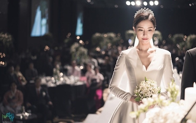 Diễn viên 'Ông hoàng khách sạn' Gong Hyun Joo đẹp rạng ngời trong ngày cưới Ảnh 2