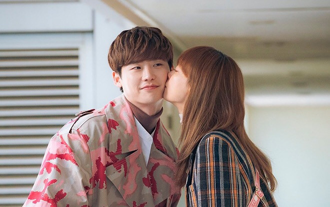 'Phụ lục tình yêu' tập cuối: Kết thúc câu chuyện tình yêu đẹp như mơ của Lee Jong Suk - Lee Na Young Ảnh 2