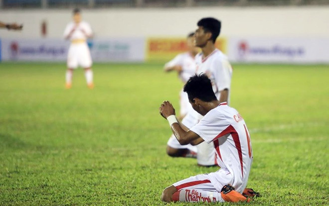 Đè ngửa U19 Hà Nội đá nửa sân, HAGL vẫn đánh rơi chức vô địch Ảnh 2