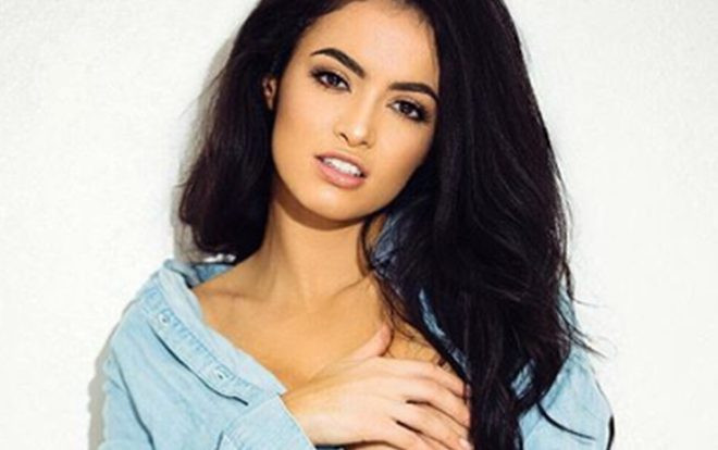 Nóng rực vì vòng 1 'chắc như bắp' của fan nữ Brazil Ảnh 2