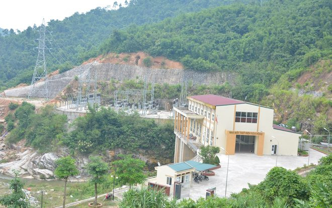 Đi dã ngoại tham quan nhà máy thủy điện, nam sinh trượt chân xuống hồ nước tử vong Ảnh 2