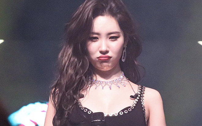 KPop hiếm ai 'bất hạnh' như Sunmi: Bị chính staff yêu cầu… ngừng nói ngay tại concert Ảnh 2