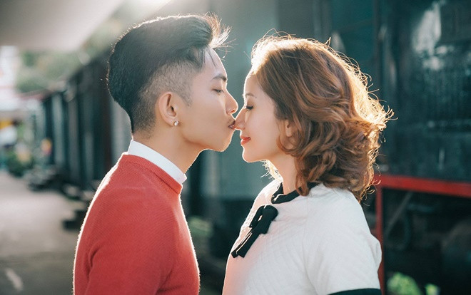 Khánh Thi tiết lộ ngày đầu tiên gặp, Phan Hiển là một cậu bé vừa mập, vừa lùn Ảnh 2