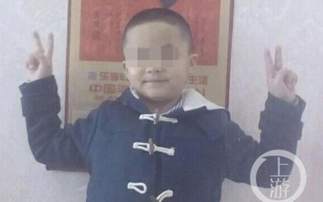 Bé 9 tuổi qua đời vì mắc bệnh bạch cầu, thầy giáo nhẫn tâm phát ngôn 'do bố mẹ tích quá nhiều nghiệp từ kiếp trước' Ảnh 2