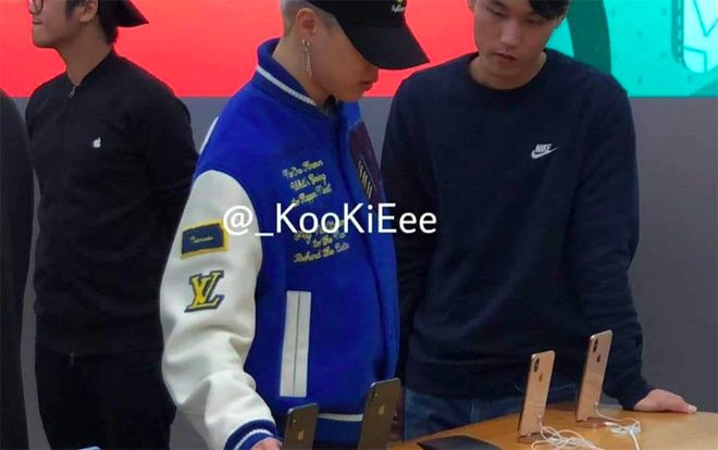 Bắt gặp Jimin (BTS) mua iPhone ở Hong Kong nhưng đây mới là điều hài hước nhất Ảnh 2