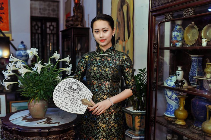 Lác mắt ngắm Hoa khôi Imiss Thăng Long hóa thân thành thiếu nữ hoài cổ
