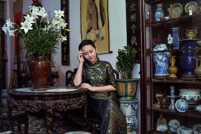 Lác mắt ngắm Hoa khôi Imiss Thăng Long hóa thân thành thiếu nữ hoài cổ