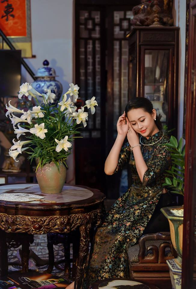 Lác mắt ngắm Hoa khôi Imiss Thăng Long hóa thân thành thiếu nữ hoài cổ