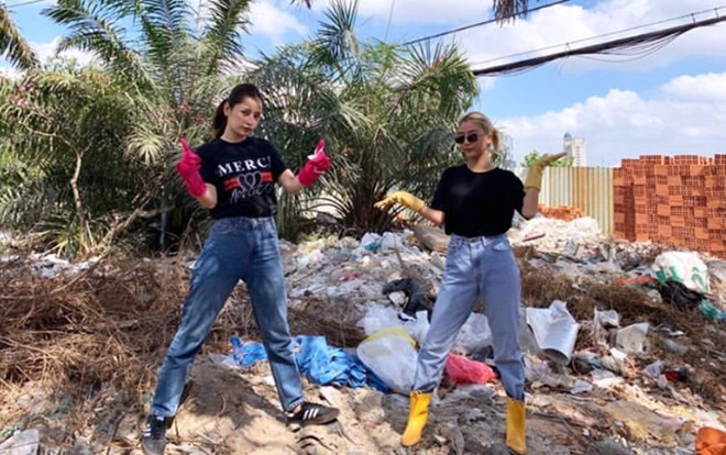 Hot girl Chi Pu và Quỳnh Anh Shyn tham gia ‘thử thách dọn rác’ trong 3 tiếng dưới cái nắng 33 độ C tại Sài Gòn Ảnh 2