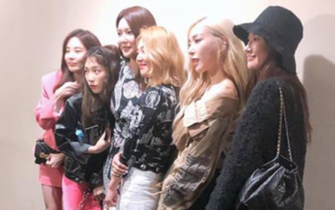 Hội 'chị đại' SNSD tụ họp bên nhau, chuẩn bị có màn tái hợp của huyền thoại Kpop một thời? Ảnh 2