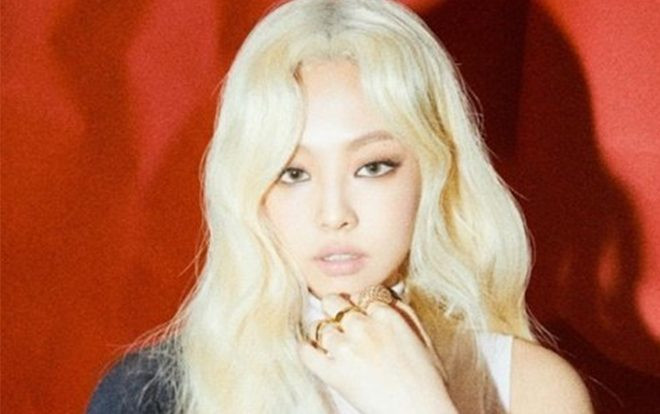 Hình ảnh của Jennie trên poster 'Kill This Love' gây sốc vì có nét pha trộn giữa nữ ca sĩ và rapper gen 2? Ảnh 2