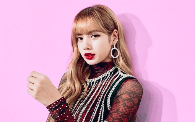Vừa bước sang ngày sinh nhật, Lisa (BLACKPINK) tiếp tục chạm tới kỉ lục mới chứng tỏ sức hút khó cưỡng Ảnh 2