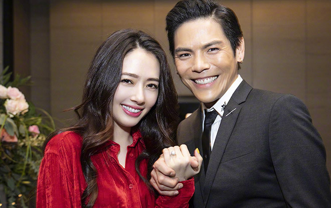 Quách Bính Đình kết hôn cùng con trai Hướng Hoa Cường - trùm xã hội đen khét tiếng Hong Kong: Chuột sa hũ gạo Ảnh 2