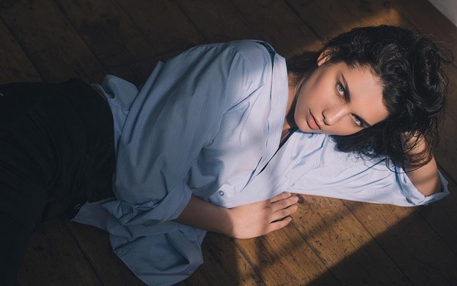 Vẻ đẹp bốc lửa của Hoa hậu bị 'truất ngôi' vì… ham chơi Ảnh 2