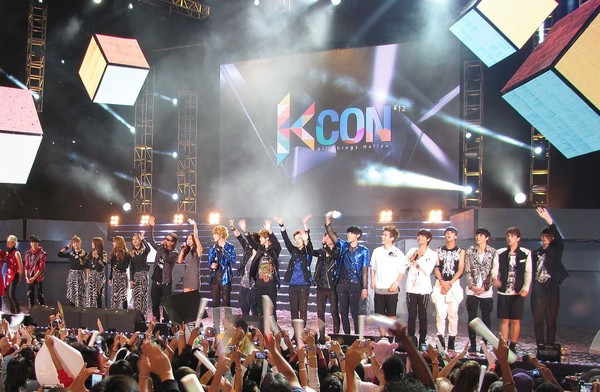 3 sự kiện âm nhạc Kpop hoành tráng đầu quý 2 : Bạn đã sẵn sàng thưởng thức?