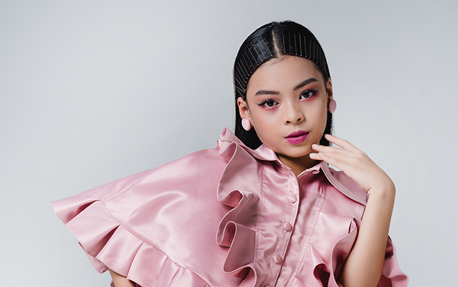 12 'gương mặt vàng' trong làng mẫu nhí Việt trưng trổ trình pose dáng trong bộ ảnh thời trang Ảnh 2