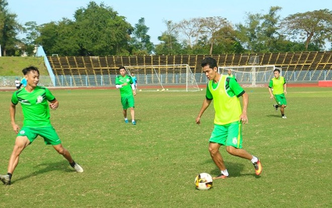 Trung vệ Cần Thơ đá vào lưới nhà bị cấm 3 trận Ảnh 2