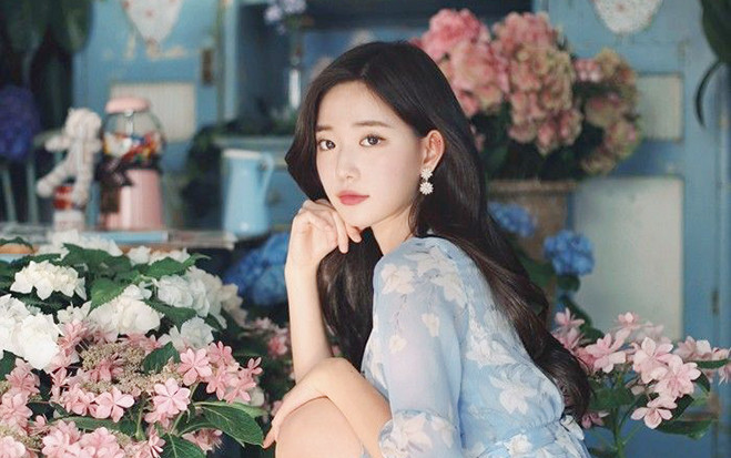 Đừng hỏi vì sao tóc con gái nhà người ta bóng khỏe thế, hãy cập nhật 6 loại dầu gội đầu siêu mượt tóc này đi Ảnh 2