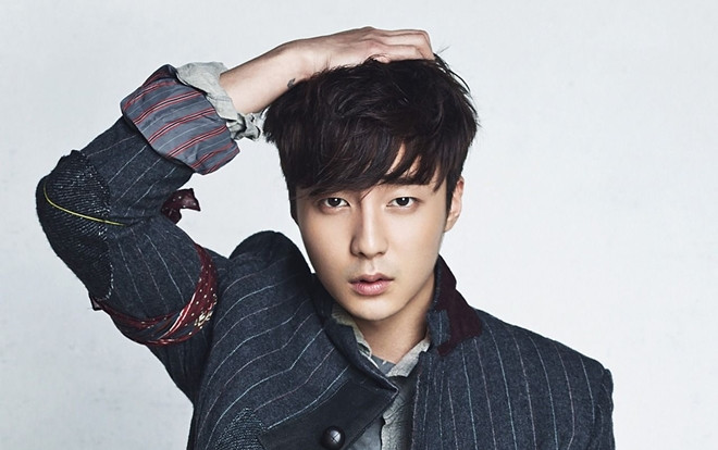 Roy Kim bị triệu tập điều tra vì nghi ngờ dính líu đến scandal phát tán ảnh đồi trụy của Jung Joon Young Ảnh 2