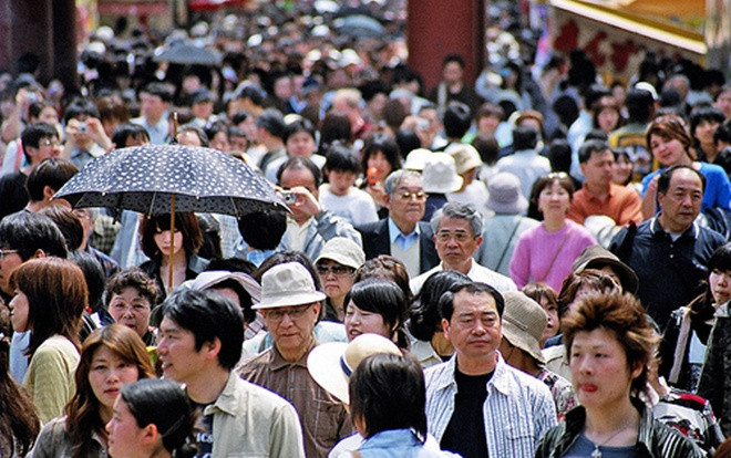 Người Nhật hoang mang trước viễn cảnh nghỉ 10 ngày mừng lễ đăng quang Tân Nhật Hoàng Ảnh 2