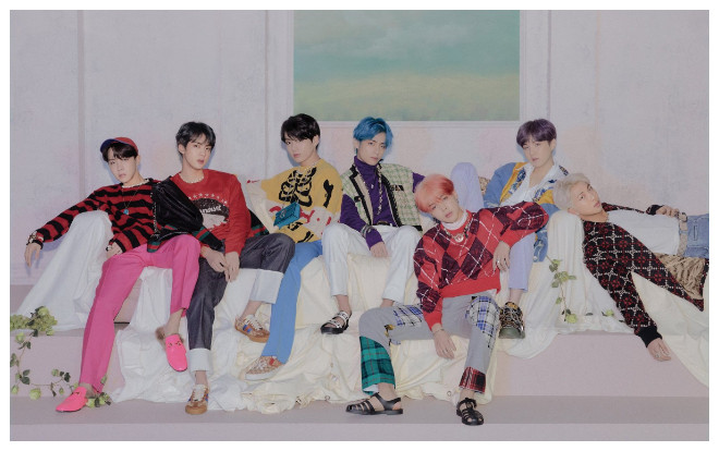 Chỉ một bức ảnh teaser, Big Hit làm fan 'rớt hàm' vì số tiền chi cho trang phục của BTS trong đợt comeback tới Ảnh 2