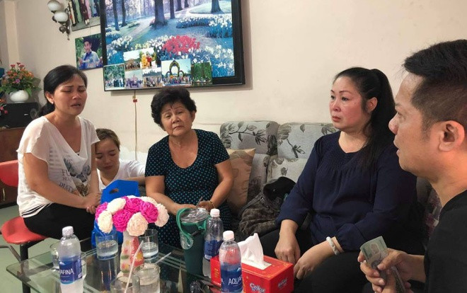 Thả biểu cảm mặt cười trái tim vào status của Hồng Vân, Cát Phượng bị ‘ném đá’ kịch liệt Ảnh 2