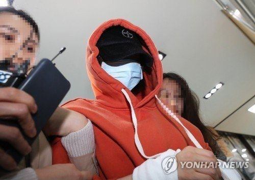 Sau khi bị cảnh sát 'túm cổ', Hwang Hana 'sợ hãi' thừa nhận bản thân từng tiêm ma túy để 'phê pha'