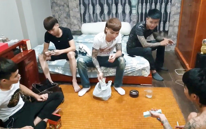 Chỉ một ngày sau khi bị cấm cửa, kênh YouTube 'Khá Bảnh' đã quay trở lại và lợi hại hơn xưa Ảnh 2