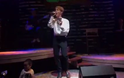 Bỗng một ngày, Erik nổi hứng 'cover' 'Tình nhân ơi' phiên bản khiến… con nít cũng mê mẩn! Ảnh 2