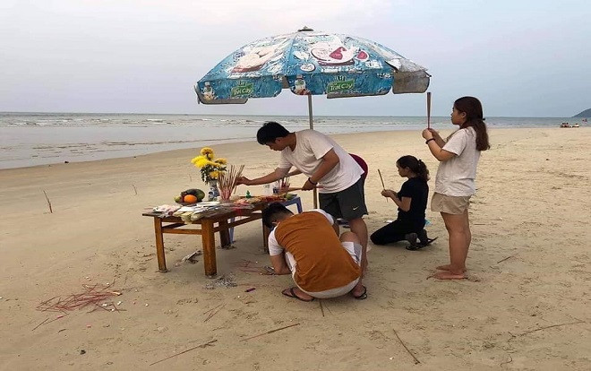 Tìm thấy thi thể nam thanh niên mất tích khi cứu 2 nữ sinh đại học khỏi đuối nước Ảnh 2