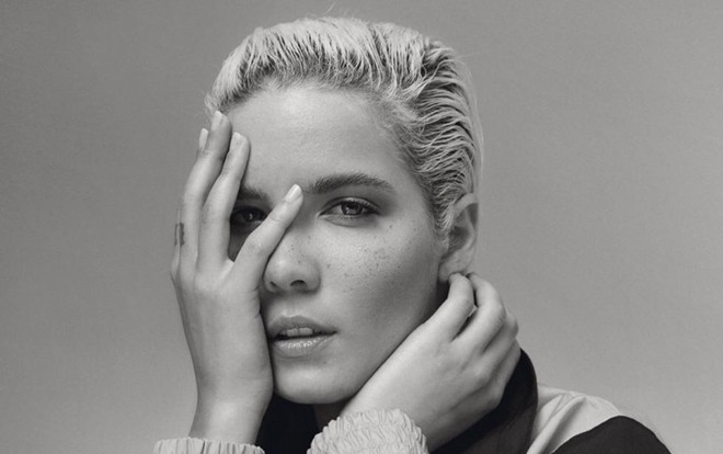 Ẩn sau những bản nhạc u tối là một quá khứ suýt bị bắt làm nô lệ tình dục: Halsey lần đầu trải lòng Ảnh 2