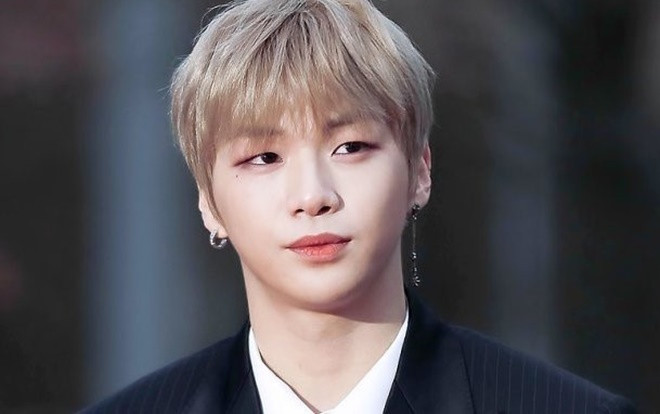 Bất lợi đổ dồn về Kang Daniel (WANNA ONE) khi bỗng nhiên tên anh chàng bị 'chiếm đoạt' bởi một kẻ lạ mặt! Ảnh 2