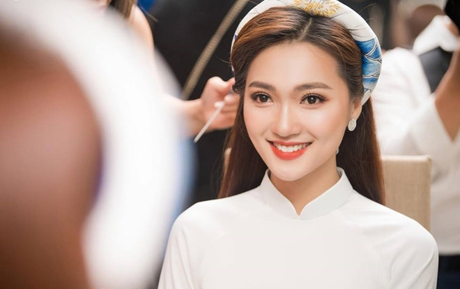 Ngất ngây trước nhan sắc thiên thần của bạn gái Phan Văn Đức Ảnh 2