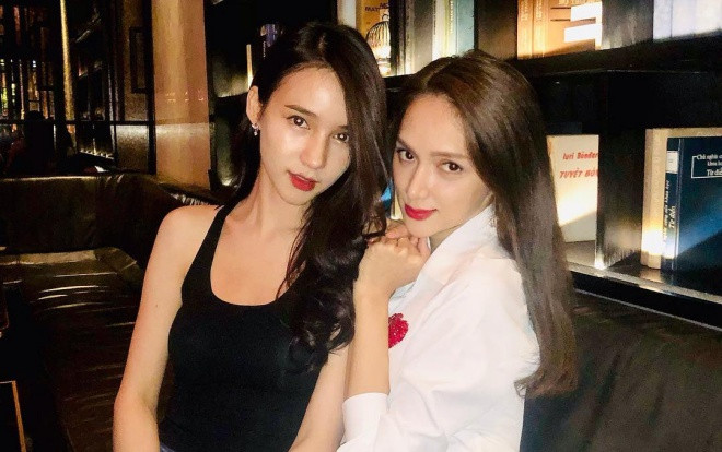 Hương Giang đọ sắc ‘người tám lạng, kẻ nửa cân’ với Yoshi Ảnh 2