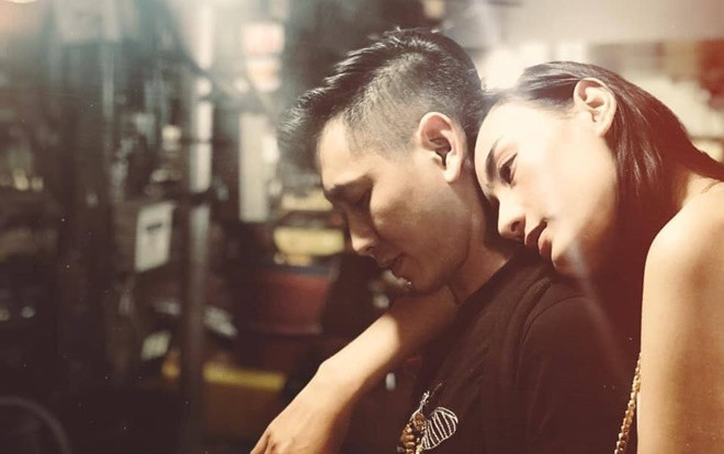 Hiếm chân dài nào sướng Lê Thúy: Chồng đã đẹp trai lại còn chiều vợ hết nấc Ảnh 2