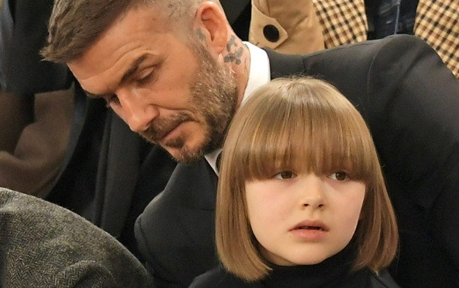 Harper lém lỉnh đùa nghịch Beckham trên phố Ảnh 2