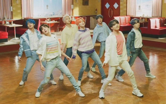 MV 'Boy With Luv' lên sóng, BTS lập tức chiếm sóng từ khóa được tìm kiếm nhiều nhất trên thế giới Ảnh 2