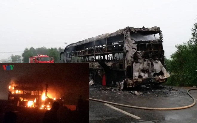 Ô tô giường nằm chở 30 người bất ngờ bốc cháy dữ dội thiêu rụi toàn bộ khung xe Ảnh 2