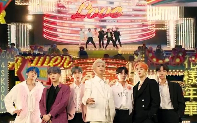Cư dân mạng thích thú bắt lỗi MV 'Boy With Luv' của BTS: J-Hope đang vô tình… cười vào mặt V? Ảnh 2