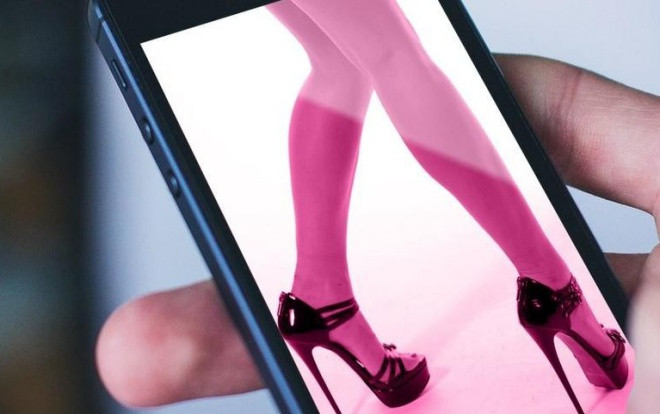 Kỳ cục con kiện cha mẹ ra toà vì tiêu huỷ 'kho phim người lớn' Ảnh 2