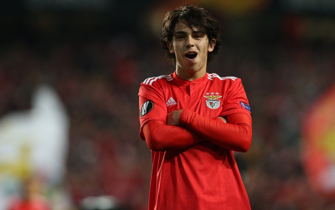 Gái xinh gửi ảnh ‘nóng’, hot boy được MU ‘săn đón’ phản ứng bất ngờ Ảnh 2